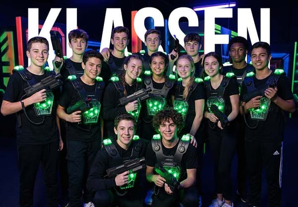 Lasertag für Klassen & Gruppen bis 24 Teilnehmer (3 Spiele pro Person)